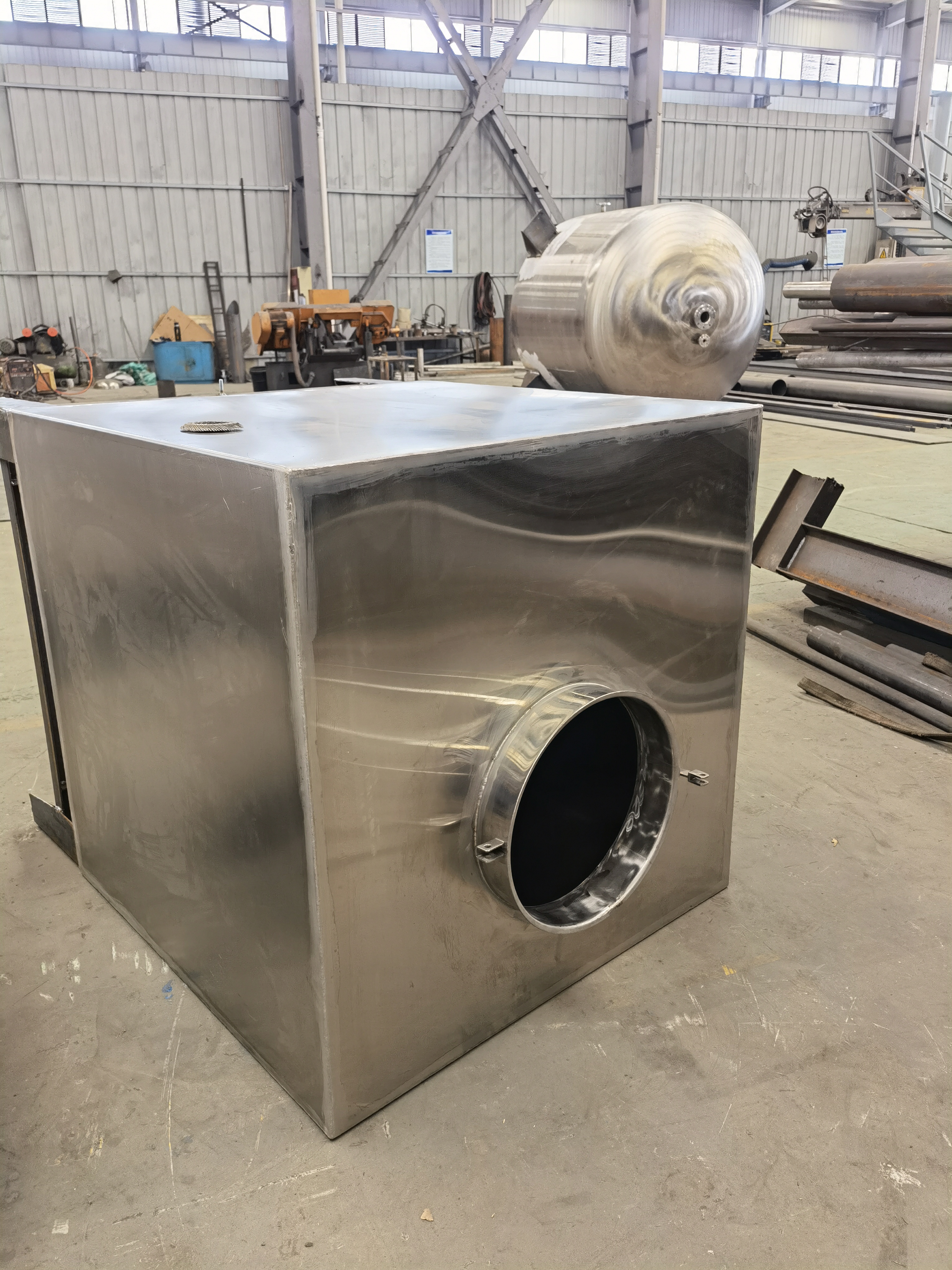 非标定制不鏽鋼方罐